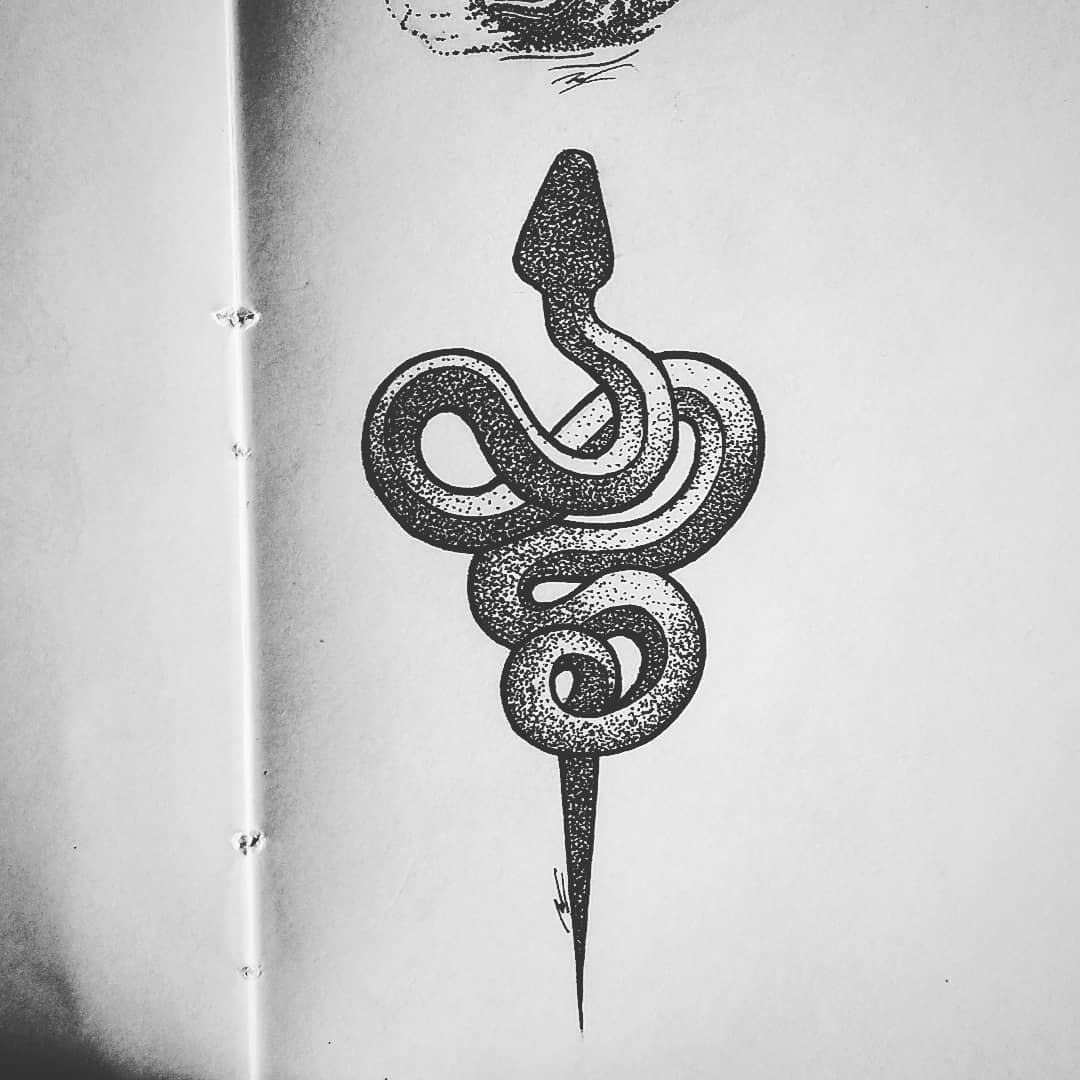 黑灰玫瑰花蛇纹身图案